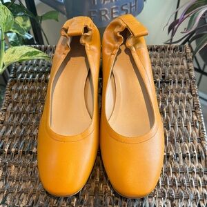 Everlane The Day Heel Mustard Women's Flats Women’s Size 10